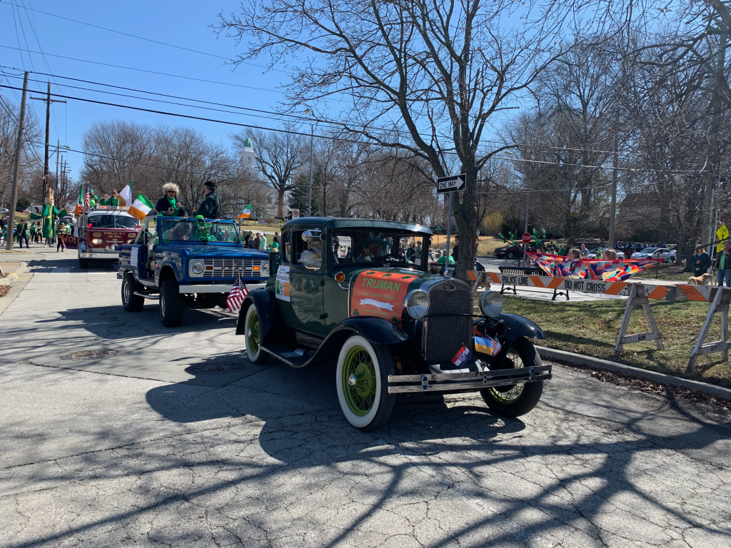 2022 Brookside Parade Kansas AOH Fr. Donnelly Division